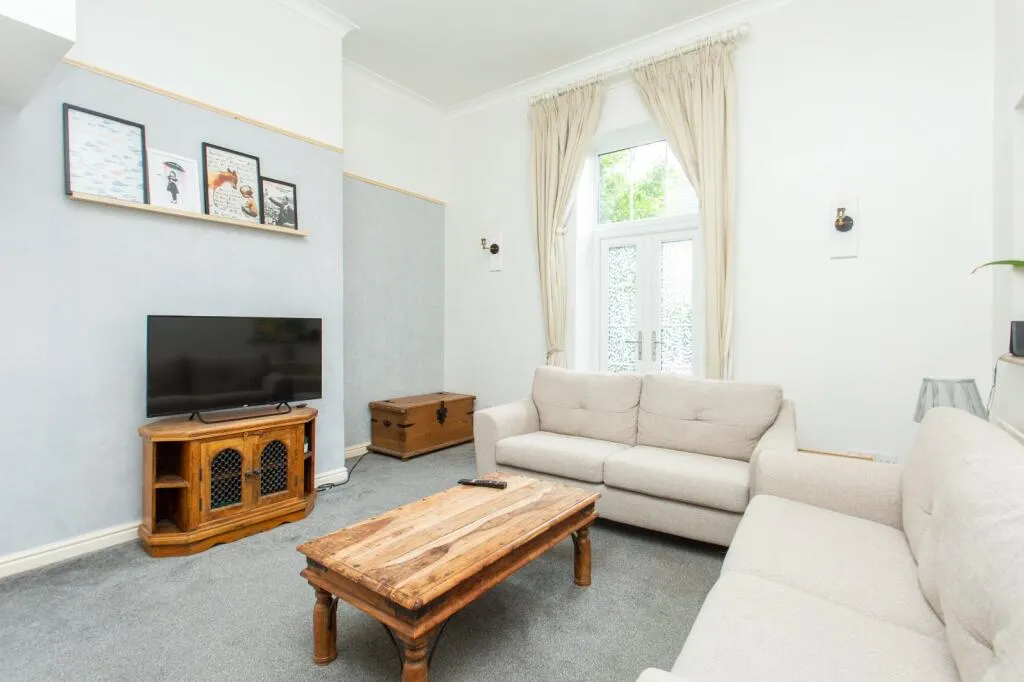 3 bed Terraced
