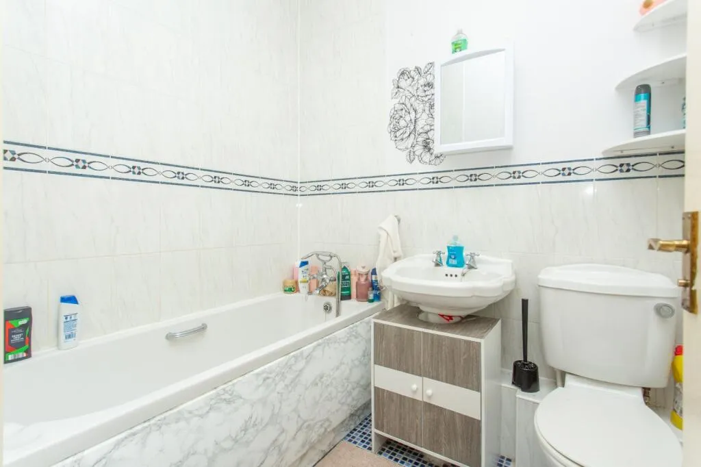 3 bed Terraced