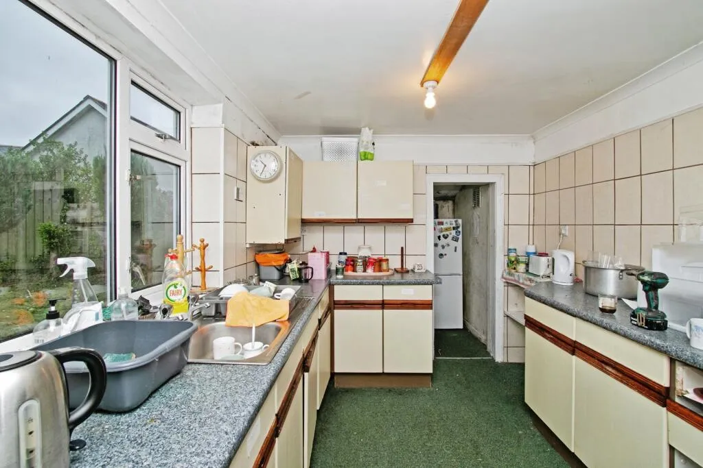 4 bed Detached