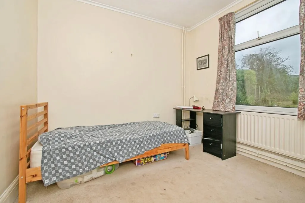 4 bed Detached