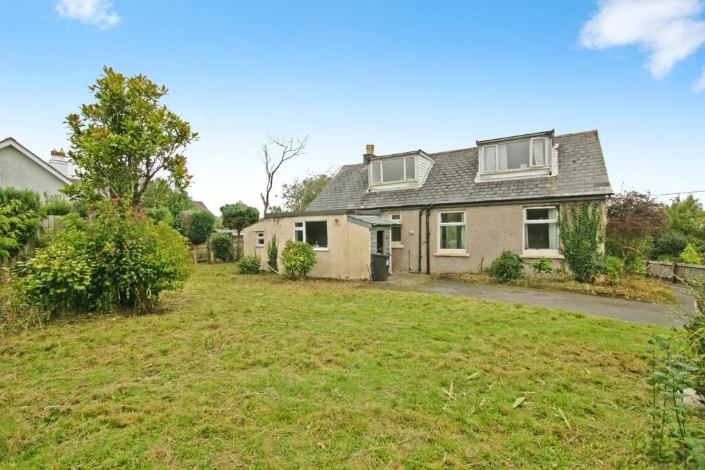 4 bed Detached