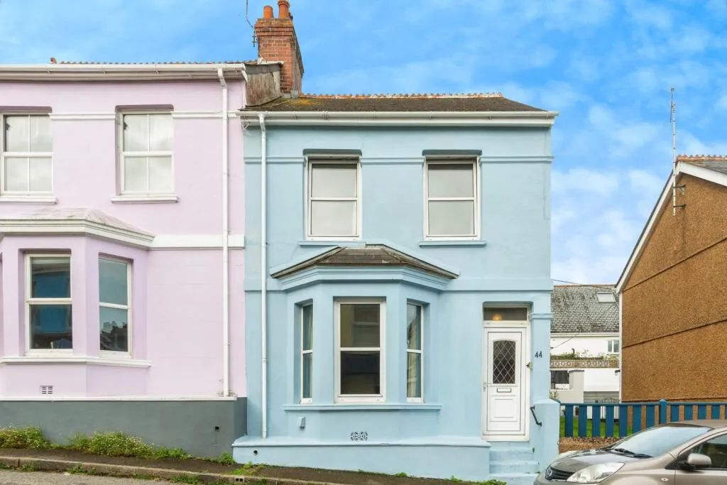 2 bed Semi-Detached
