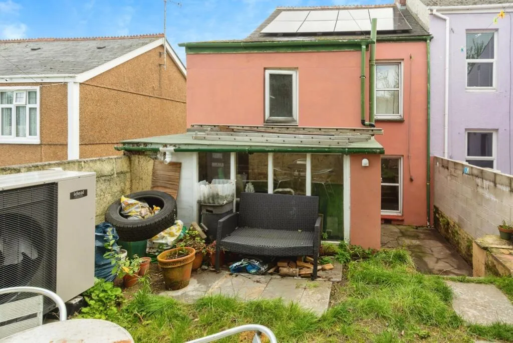 2 bed Semi-Detached