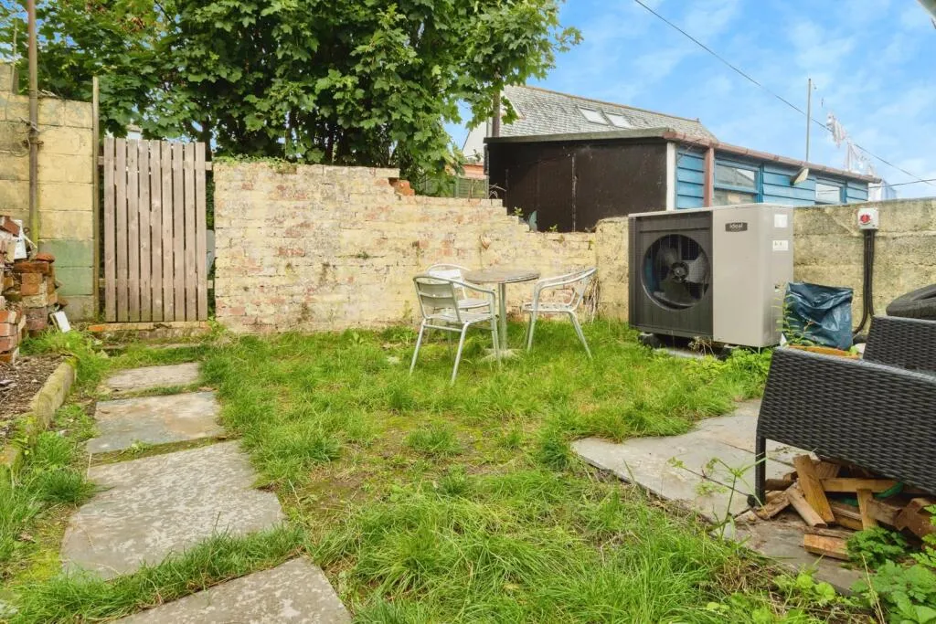 2 bed Semi-Detached