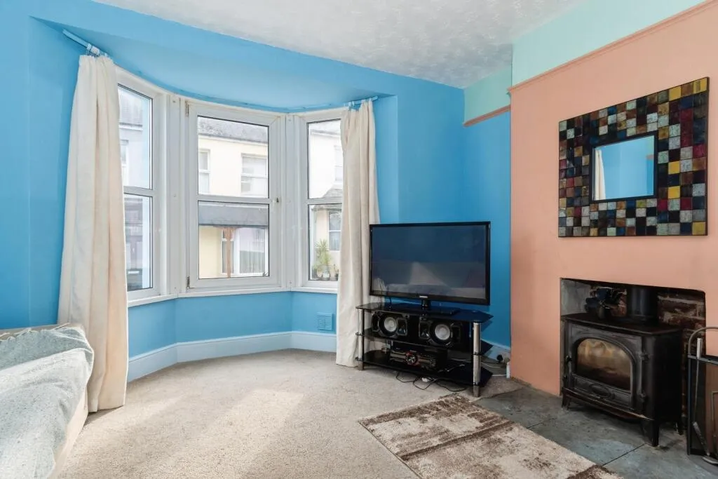 2 bed Semi-Detached