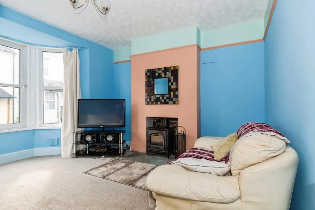 2 bed Semi-Detached