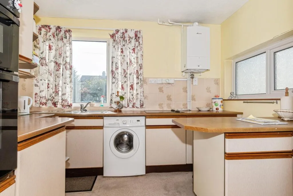 3 bed Semi-Detached