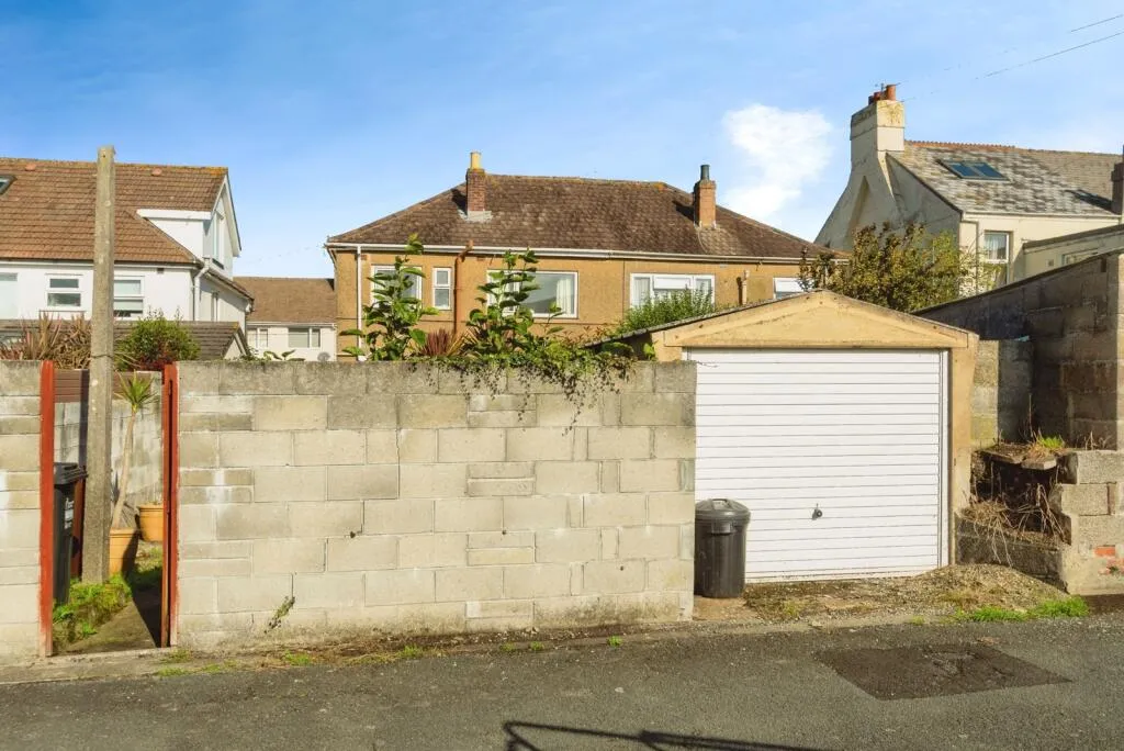 3 bed Semi-Detached