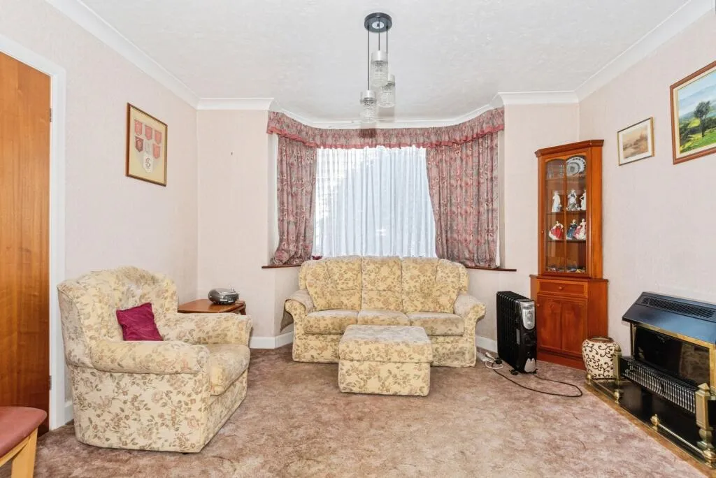 3 bed Semi-Detached