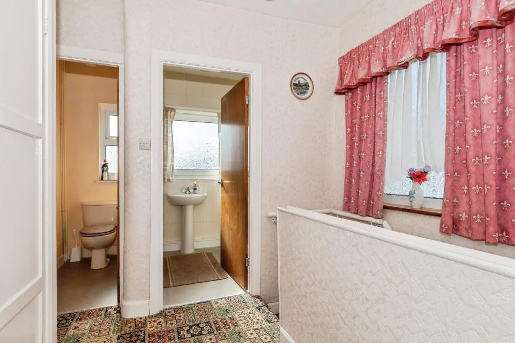 3 bed Semi-Detached