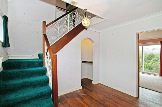4 bed Detached