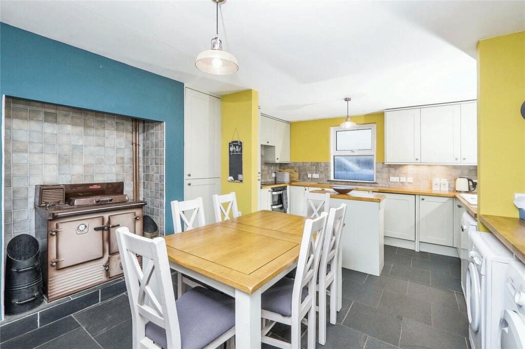 4 bed Character Property