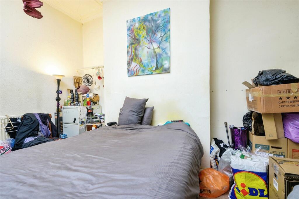 2 bed House