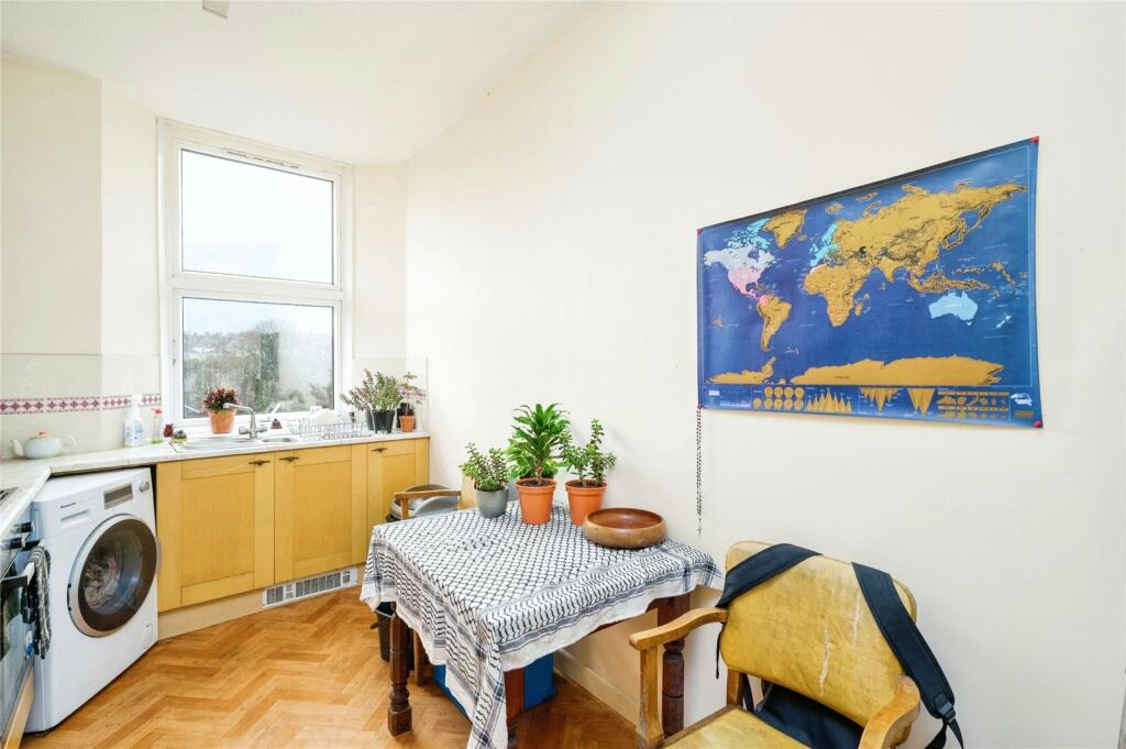 2 bed House