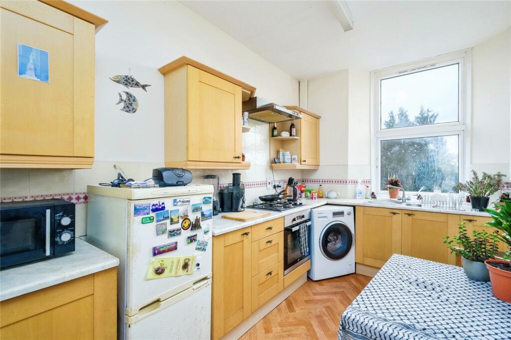 2 bed House