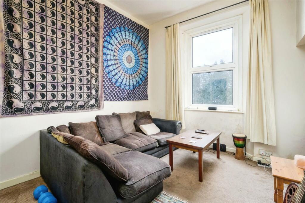 2 bed House