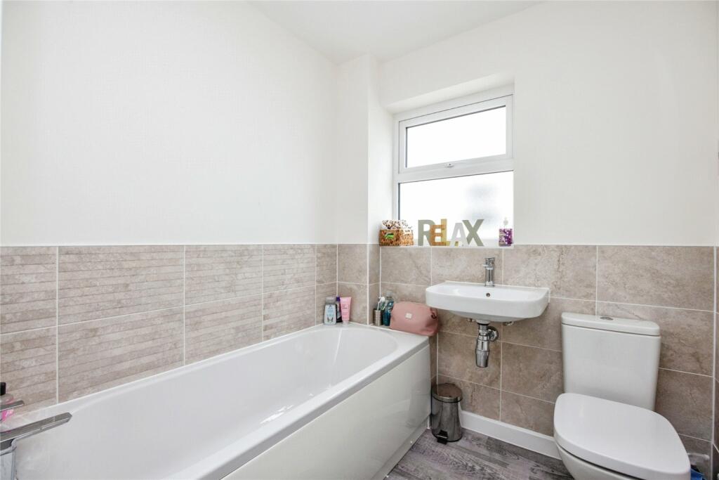 5 bed Semi-Detached