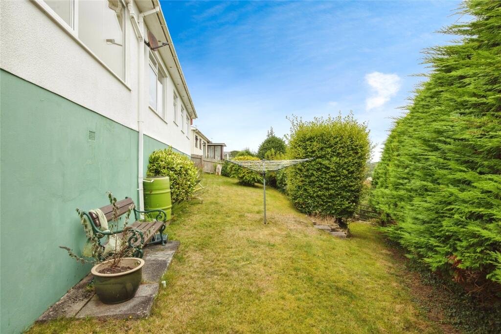 2 bed Detached Bungalow