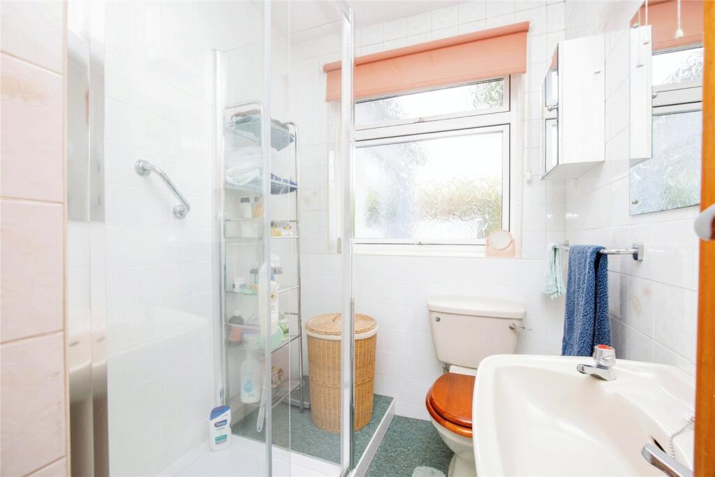 2 bed Detached Bungalow