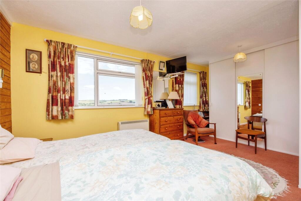 2 bed Detached Bungalow
