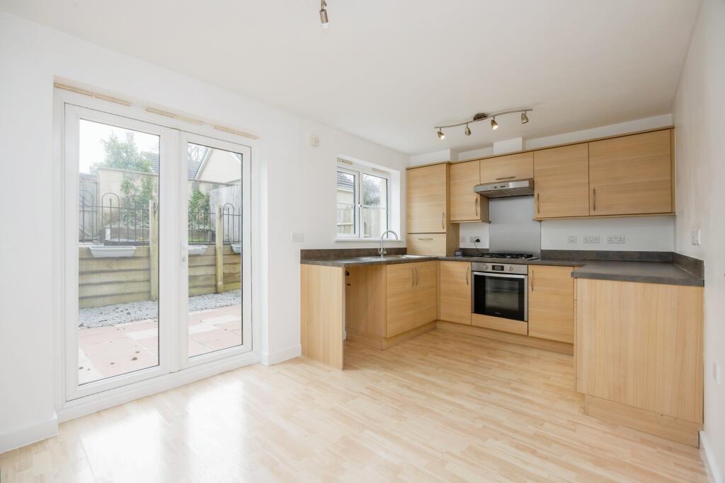 3 bed Semi-Detached