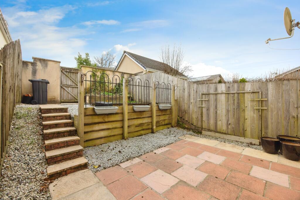 3 bed Semi-Detached