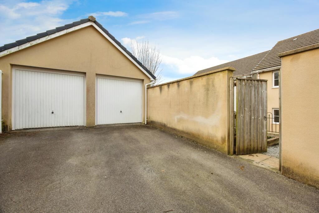 3 bed Semi-Detached