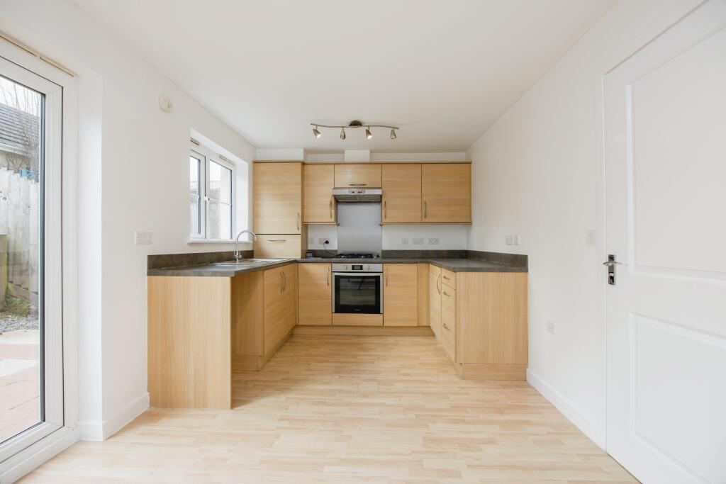 3 bed Semi-Detached