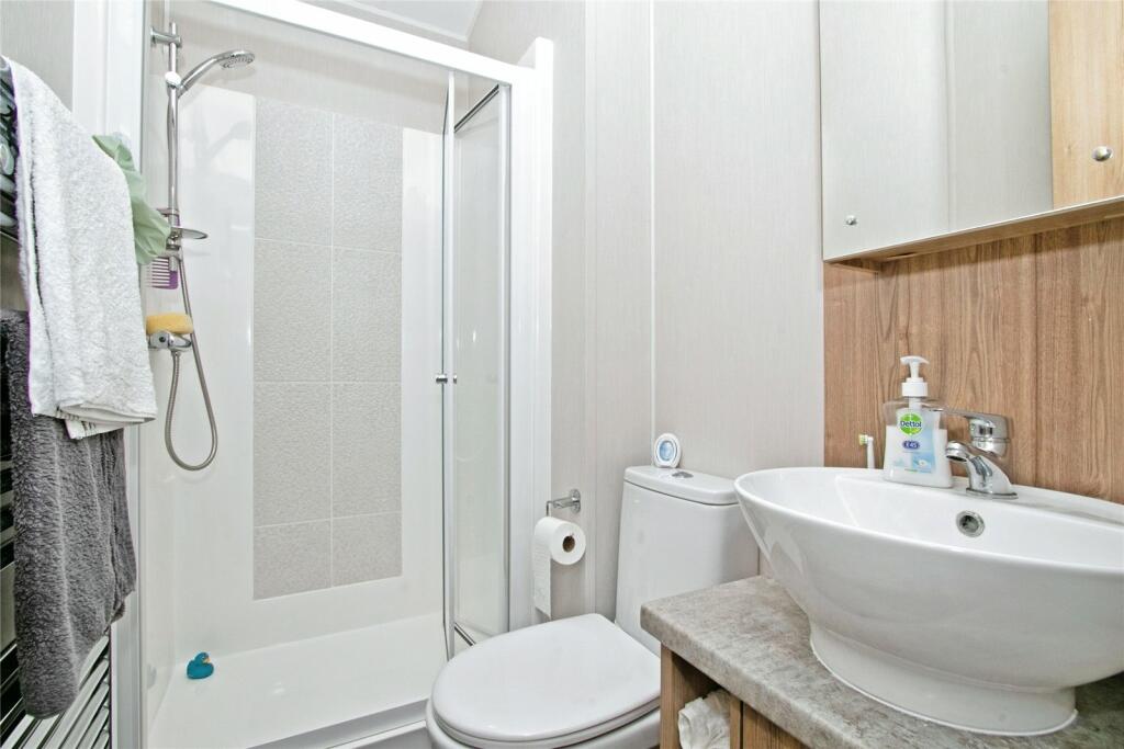 2 bed Park Home