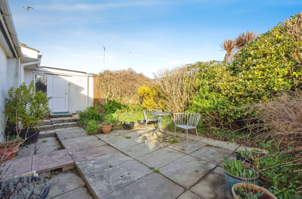 4 bed Detached Bungalow