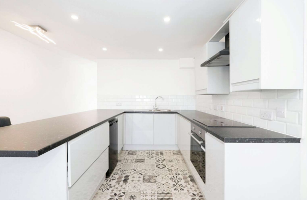 2 bed Ground Flat