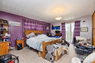 6 bed Detached Bungalow