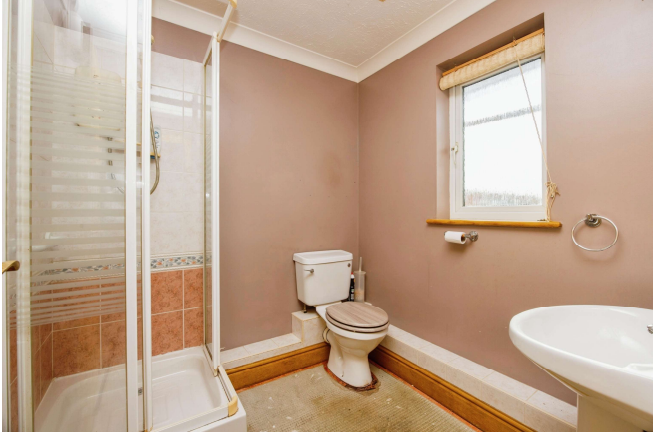 3 bed Detached Bungalow
