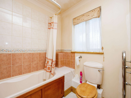 3 bed Detached Bungalow