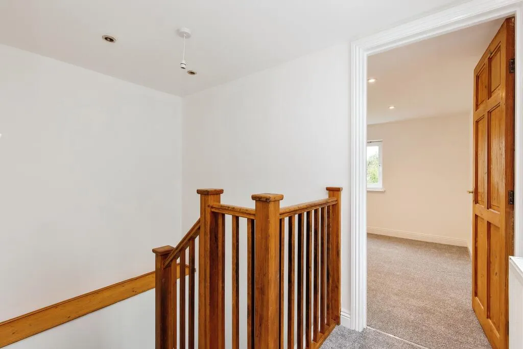 2 bed Detached