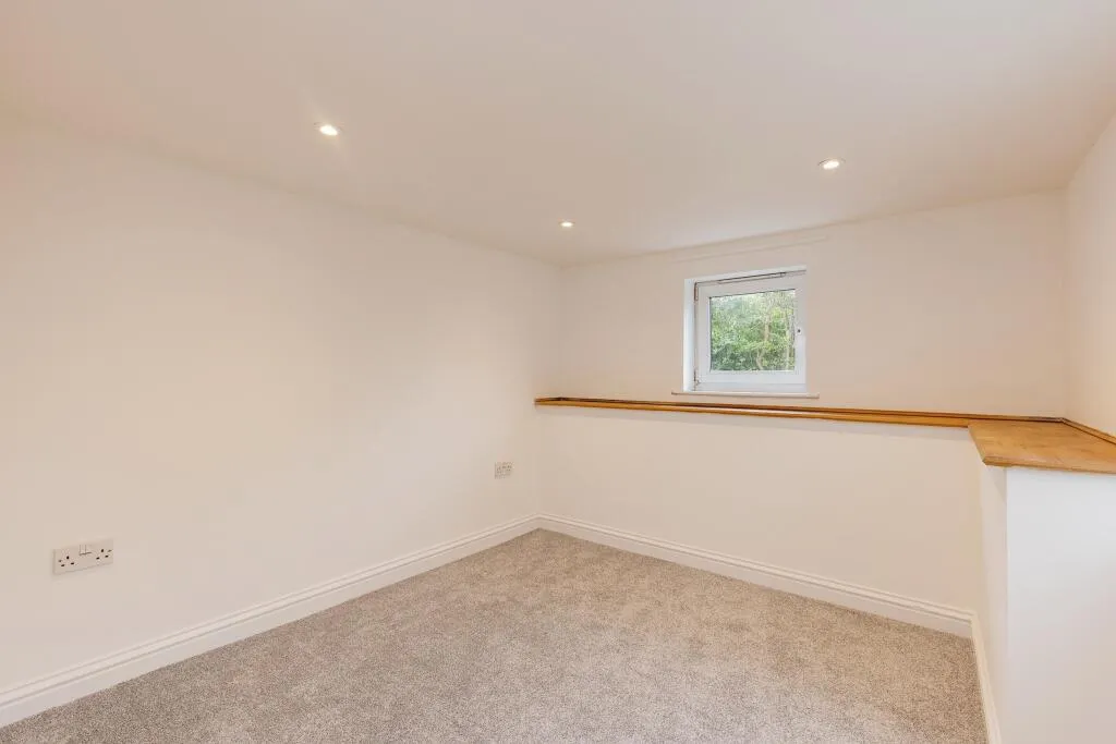 2 bed Detached