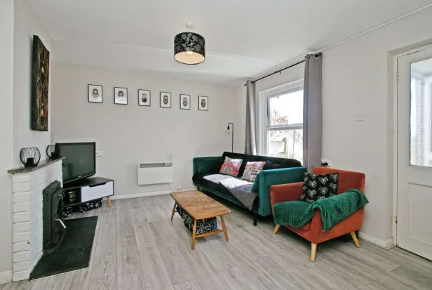 3 bed Terraced