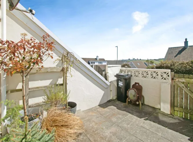 3 bed Terraced