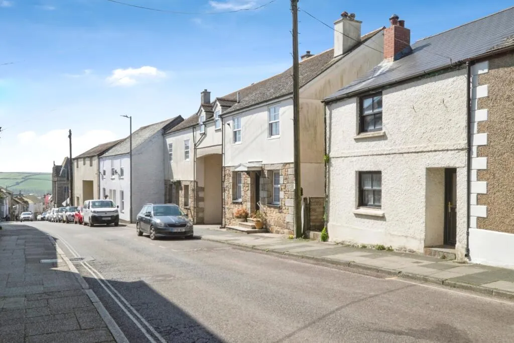 2 bed Semi-Detached