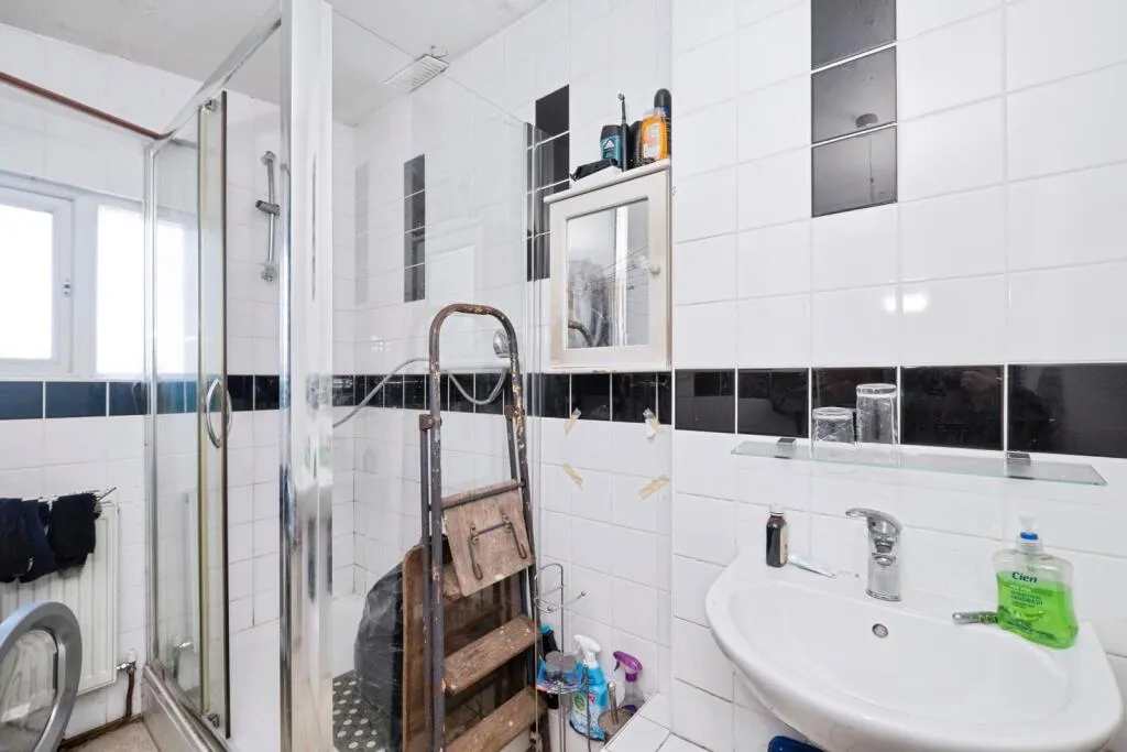 2 bed Semi-Detached