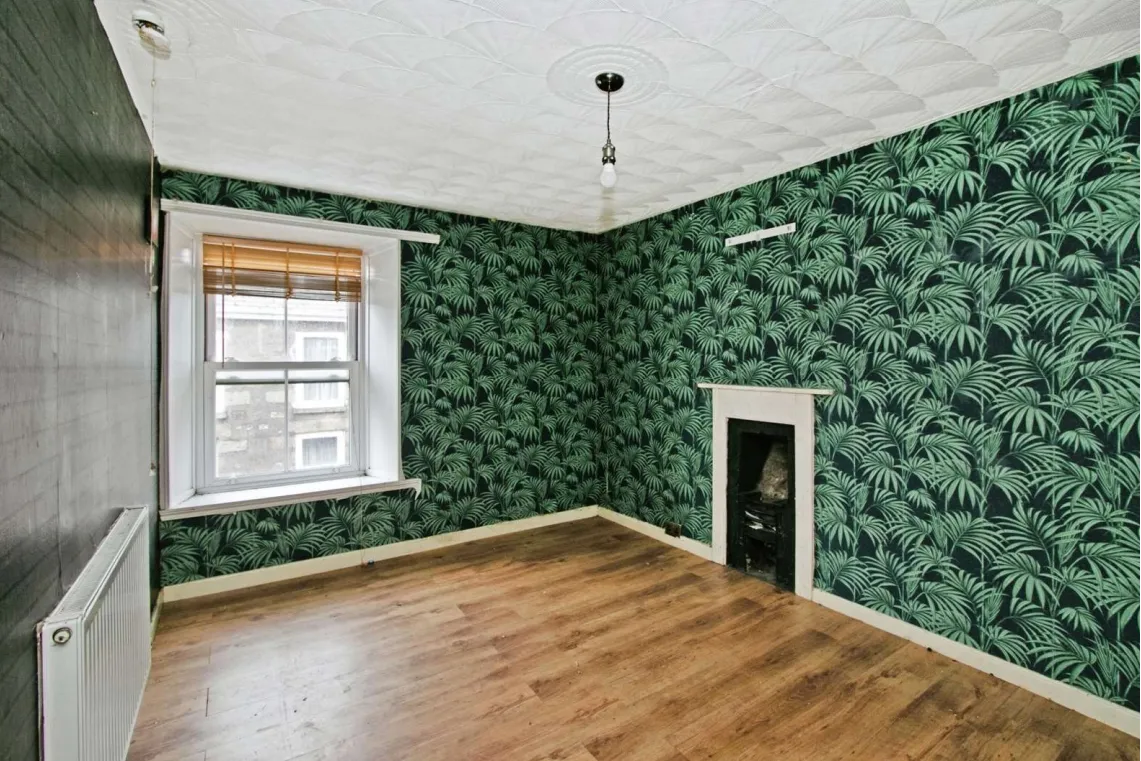 2 bed Character Property