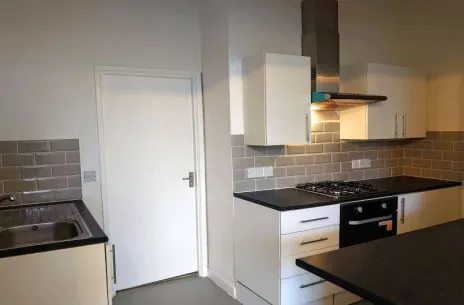 1 bed Ground Flat
