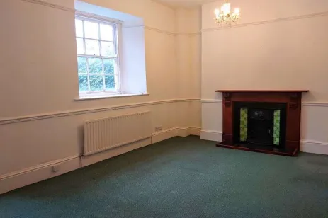 1 bed Ground Flat