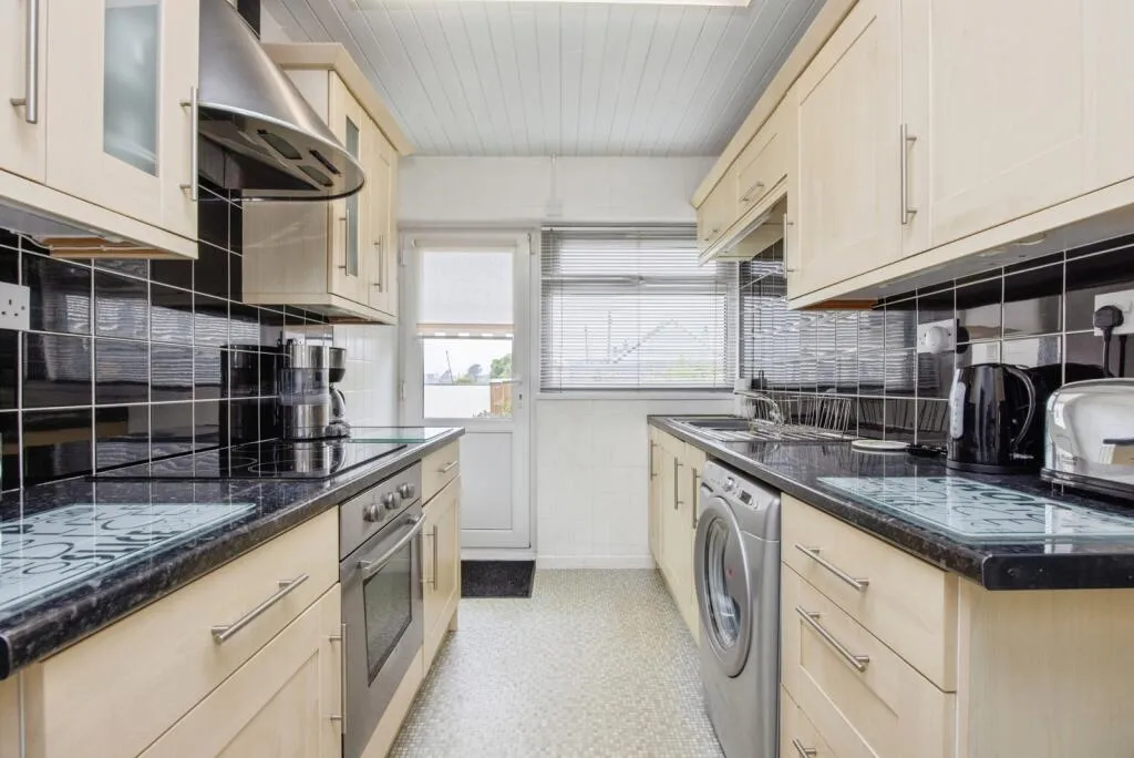 2 bed Detached Bungalow