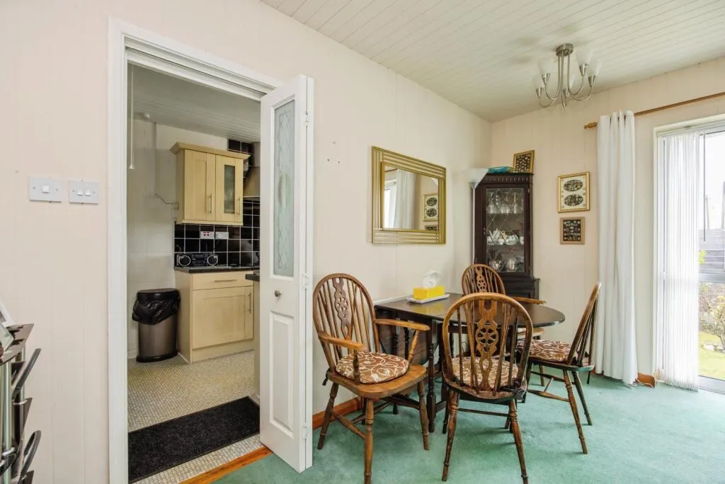 2 bed Detached Bungalow
