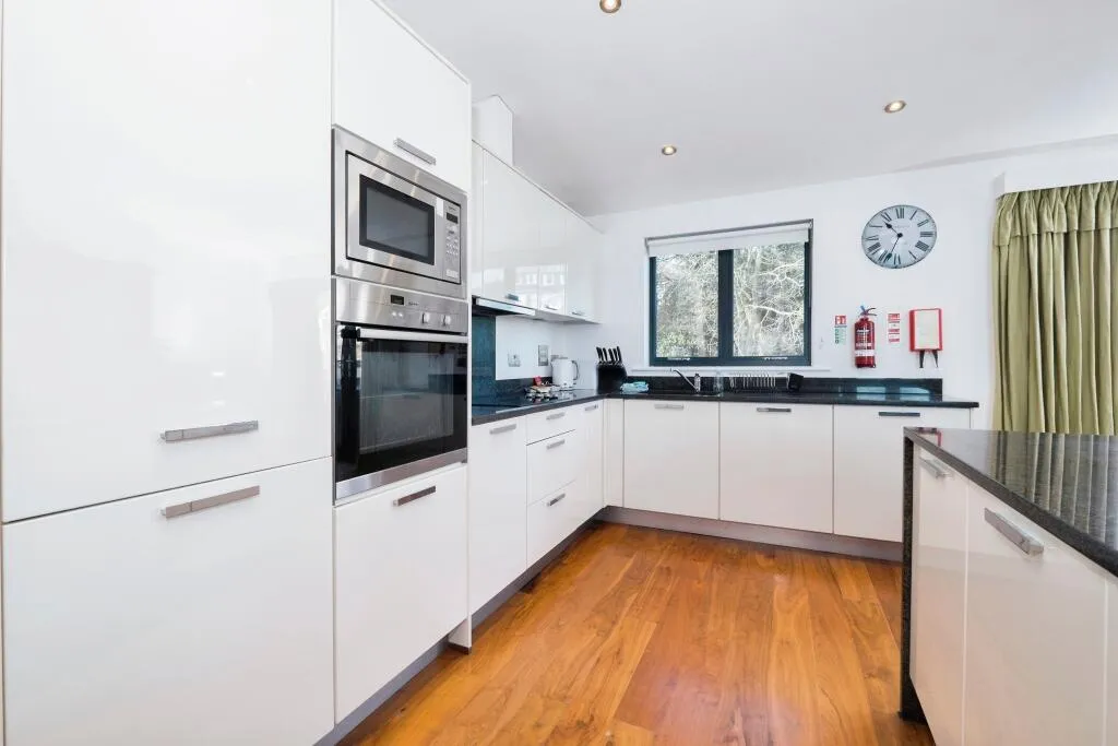 2 bed Maisonette