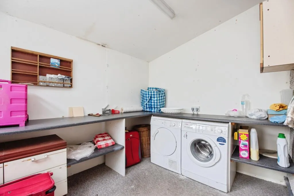 3 bed Semi-Detached Bungalow