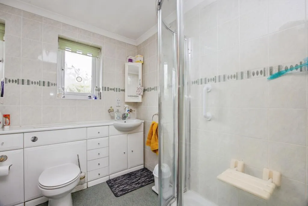 3 bed Semi-Detached Bungalow