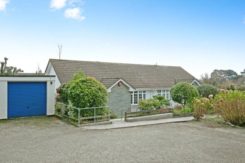 Semi-Detached Bungalow