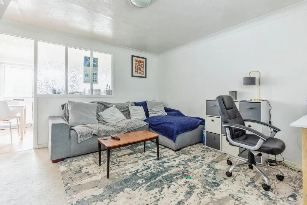 2 bed End of Terrace